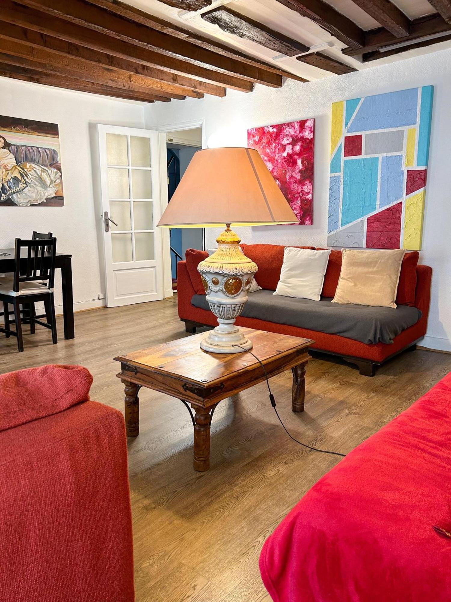 Spacious In Montparnasse Parijs